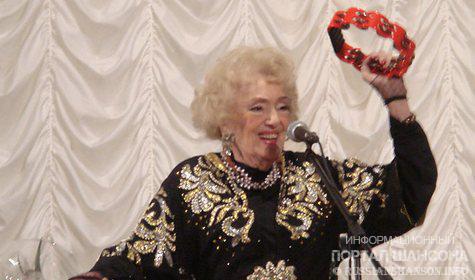 Скончалась известная исполнительница романсов Алла Баянова 30 августа 2011 года