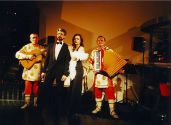 Валерий Шунт и группа Белые ночи, рядом Лена Коган, в клубе ША, 2003г.